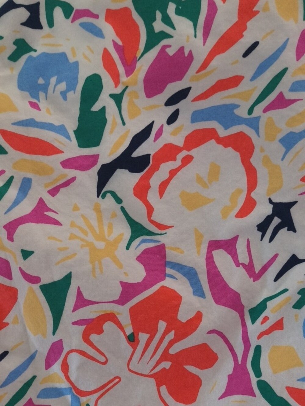 St. John's Bay Floral Skort White with Pink, Yellow & Blue With Pockets - Picture 5 of 5